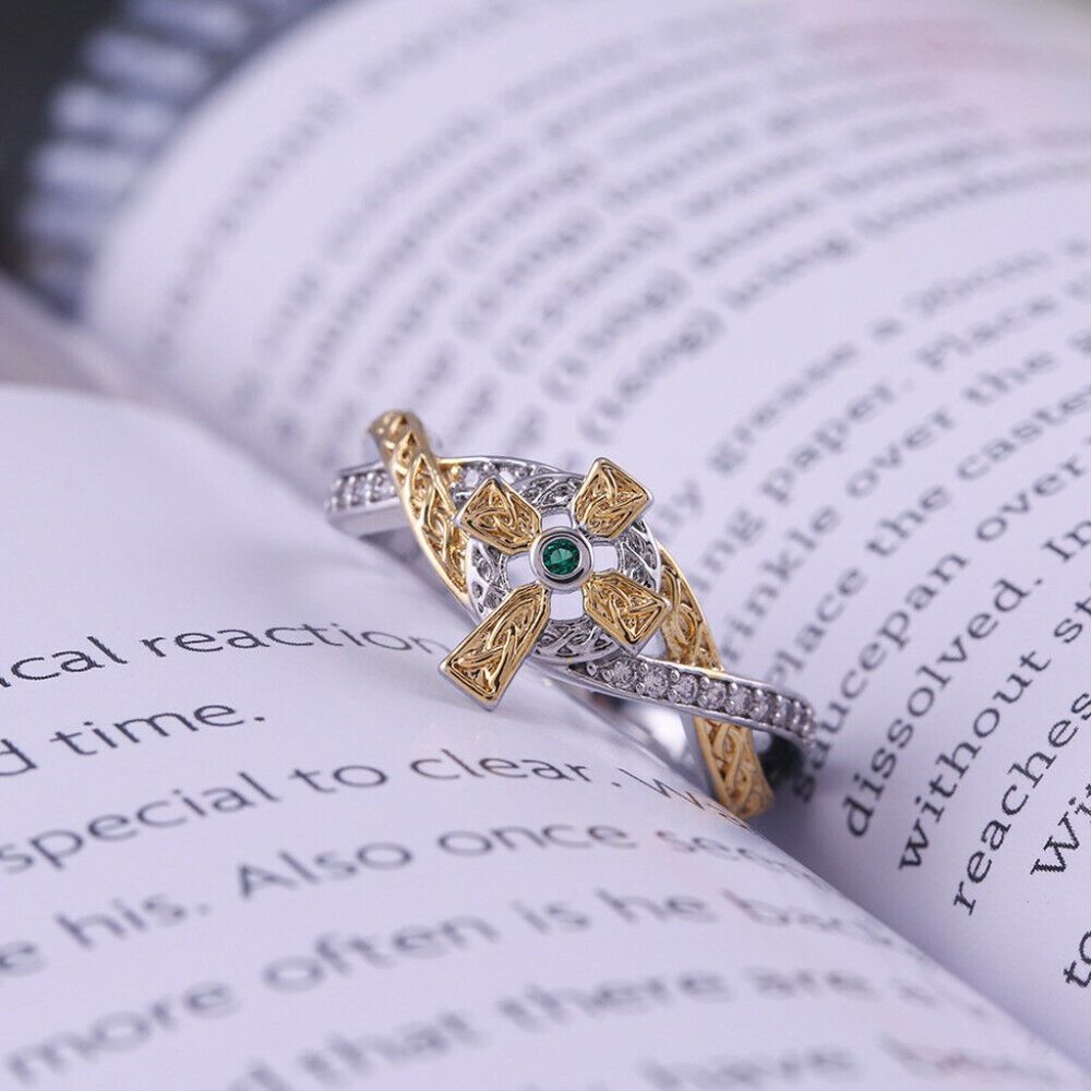 SALE ** BRAND NEW ** .925 Diamond & Emerald Celtic Cross Ring - Picture 2 of 3